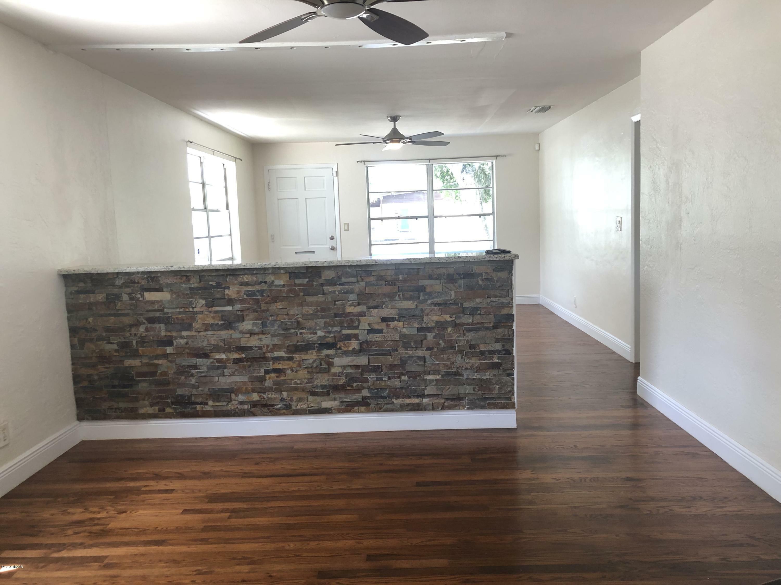 Property Photo: 455 6th Street FL 32117