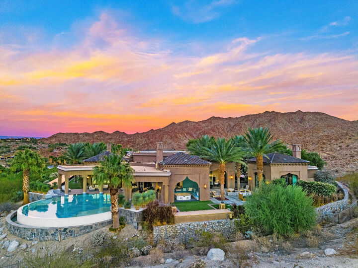 Property Photo:  613 Indian Cove  CA 92260