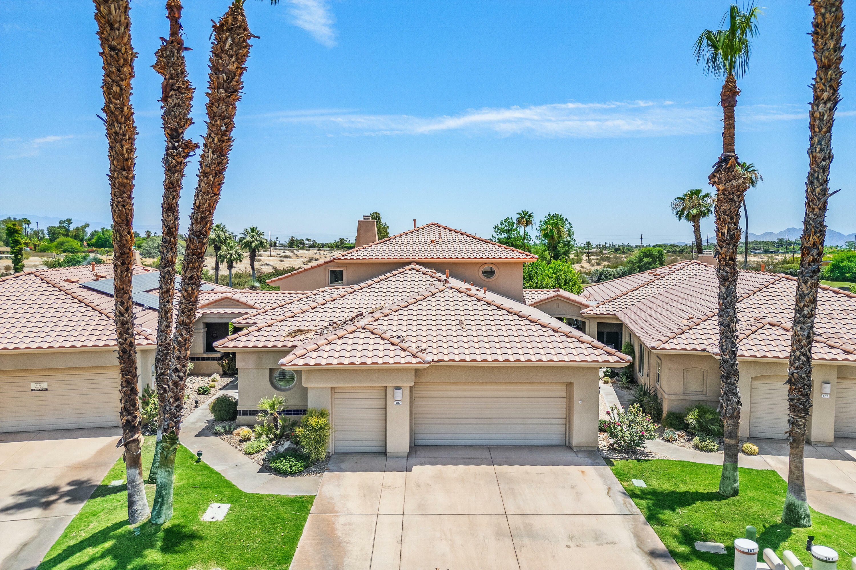 Property Photo: 187 Kavenish Drive CA 92270