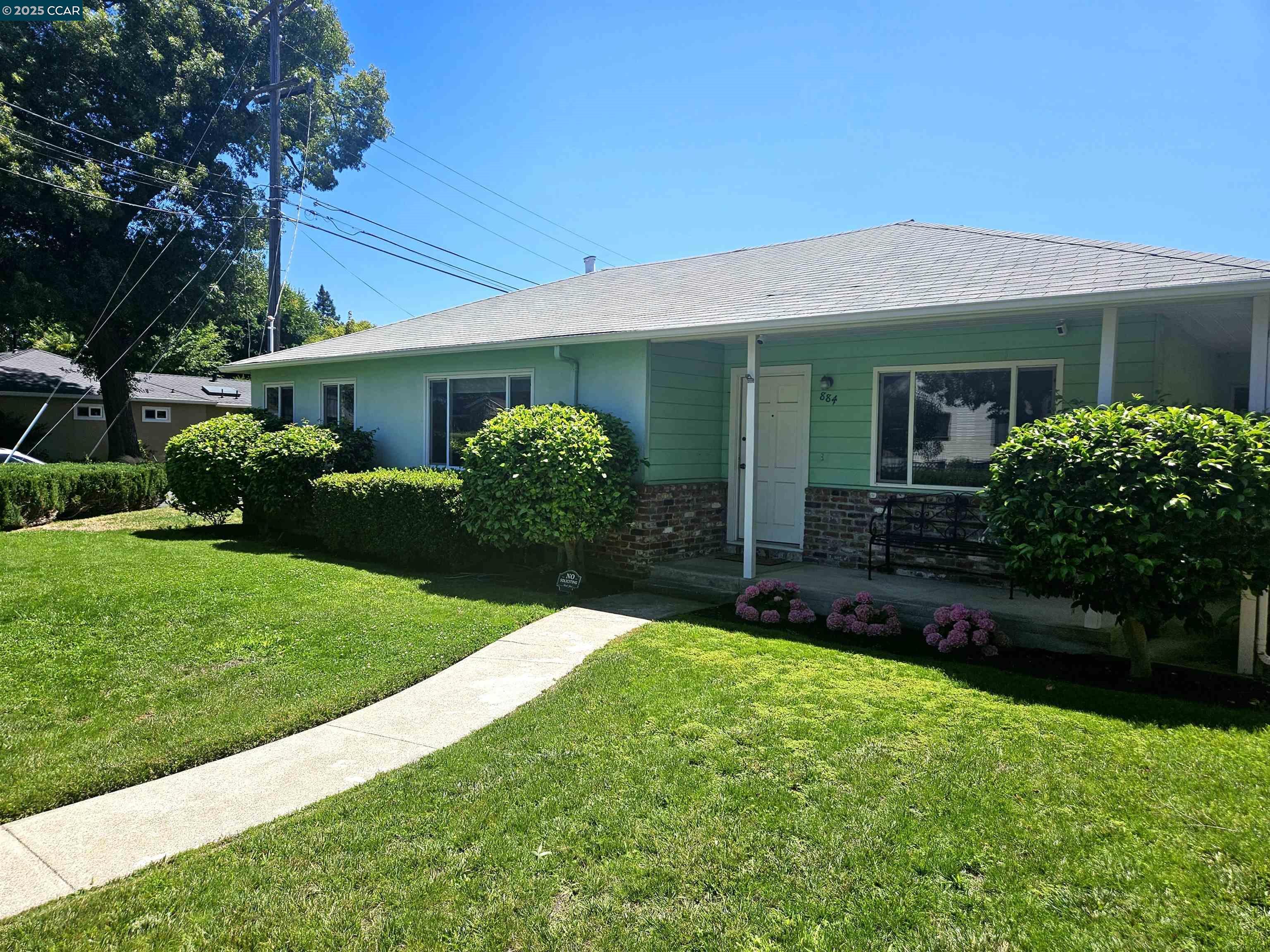 Property Photo:  884 Juanita Dr  CA 94595 