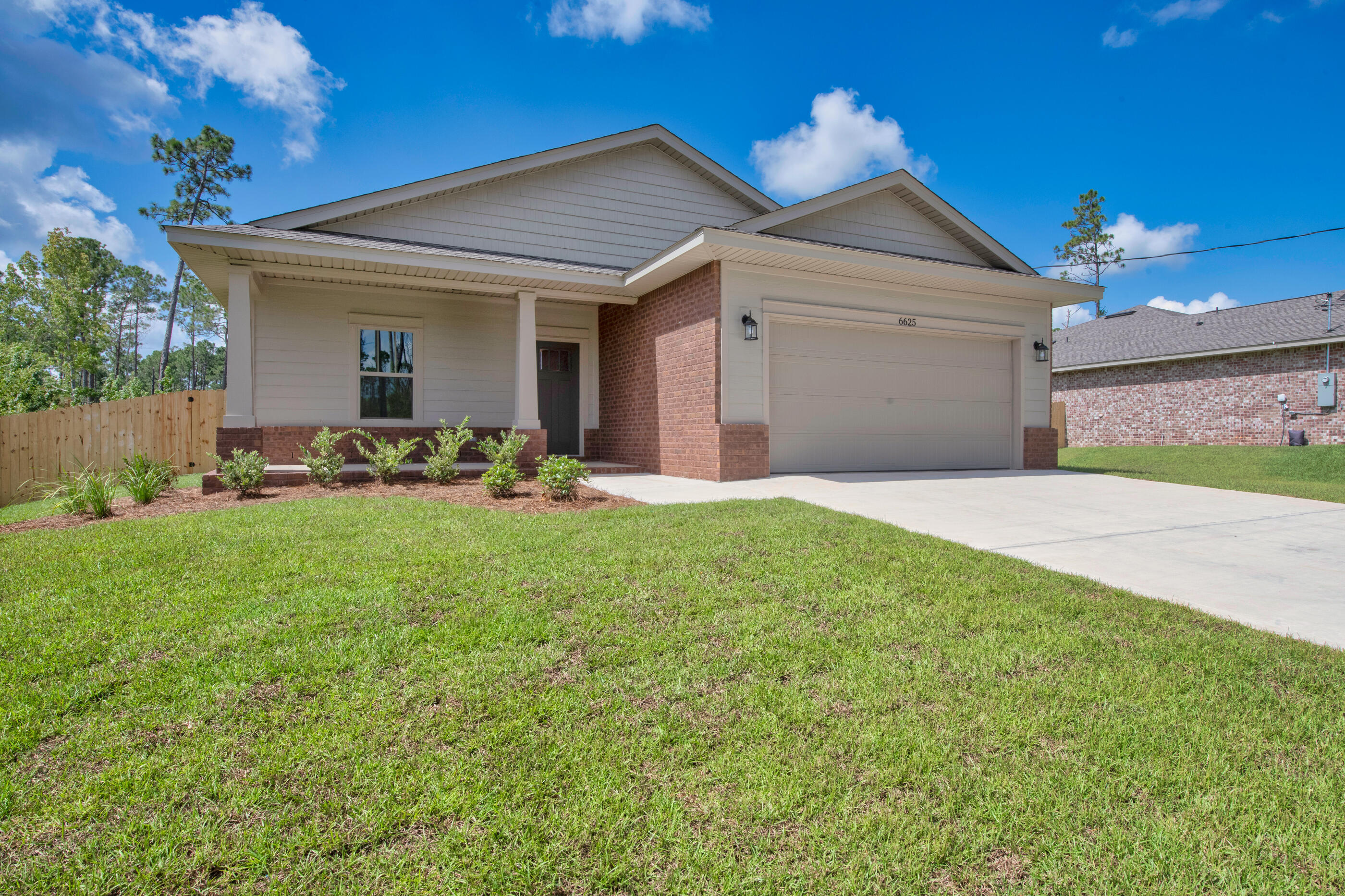 Property Photo: 6625 Rocky Shores Road FL 32583