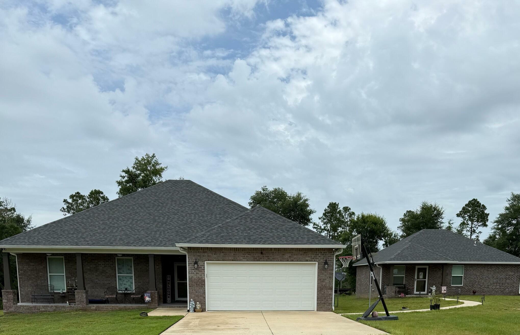 Property Photo: 6249 Highway 4 FL 32531