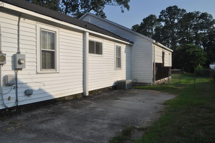 Property Photo: 2219 Tudor Drive GA 30906
