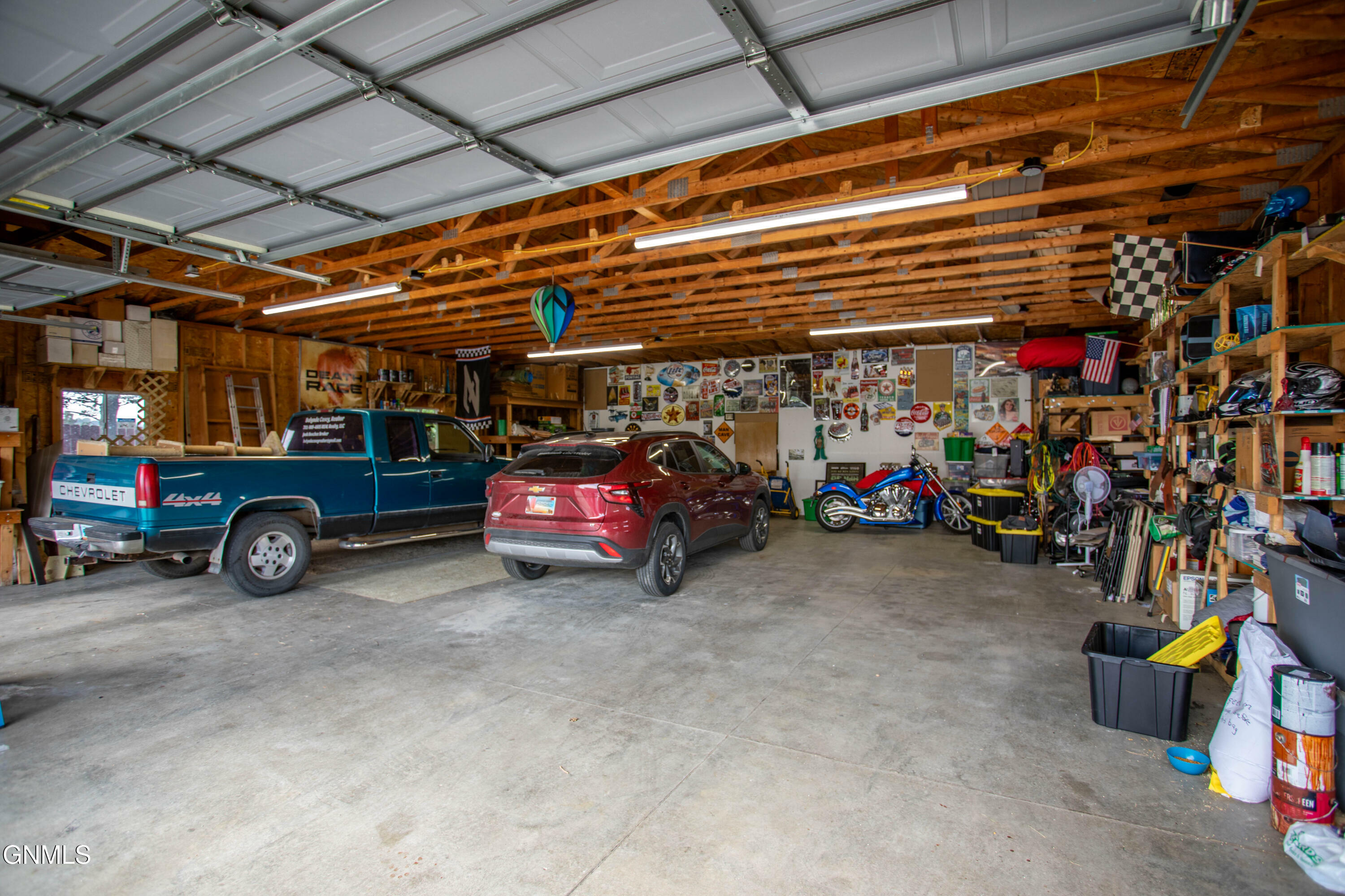 Property Photo: 105 11th Avenue NW ND 58554