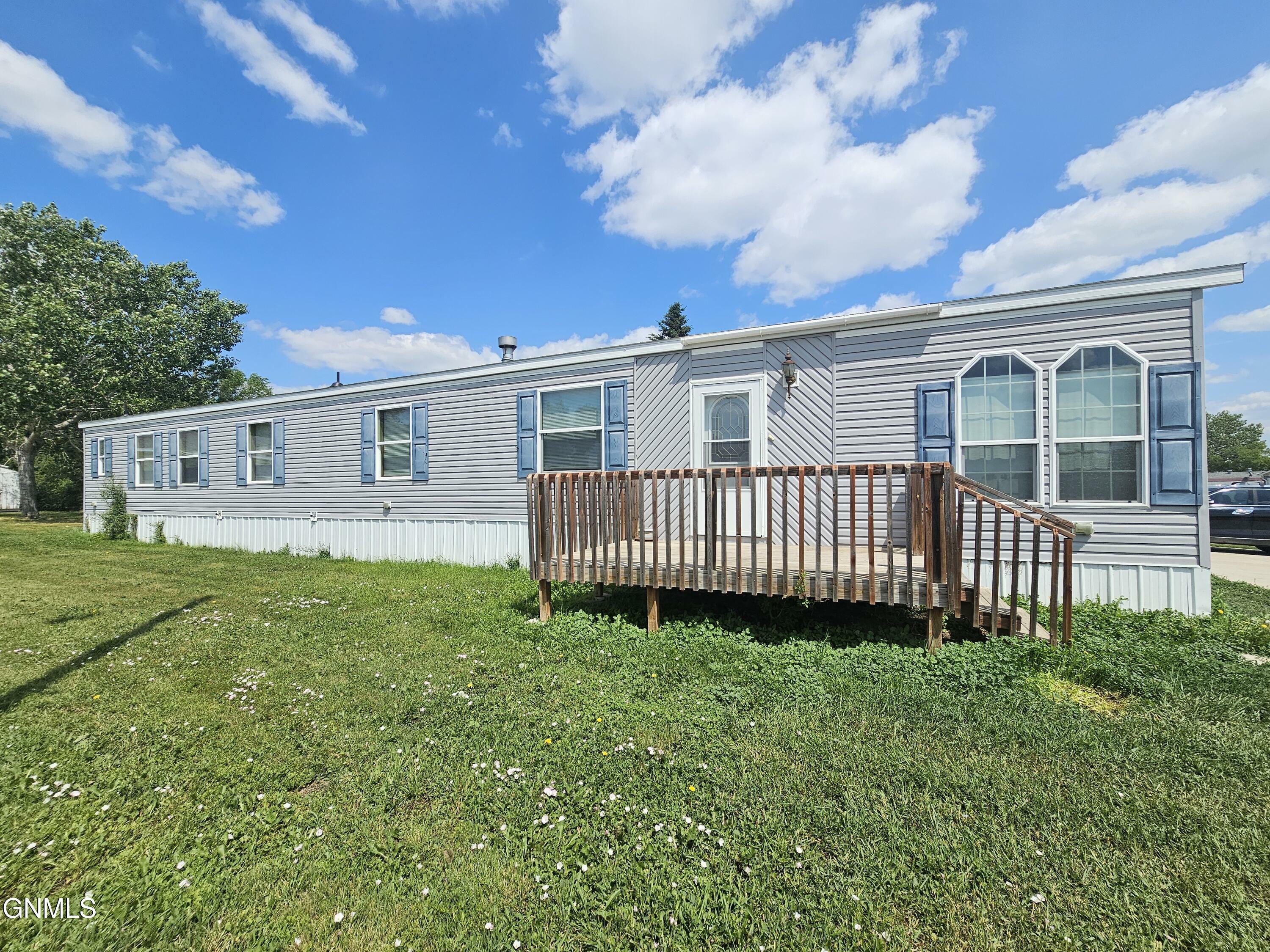 Property Photo: 806 27th Street W ND 58801