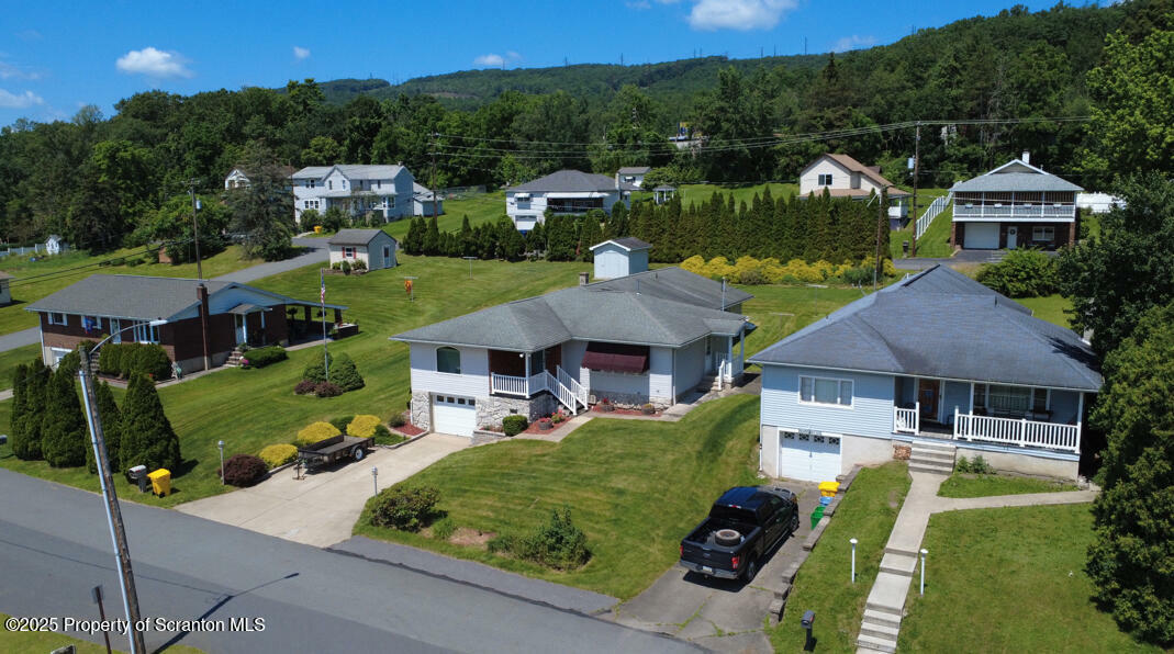 Property Photo:  290 Holly Lane  PA 18447 