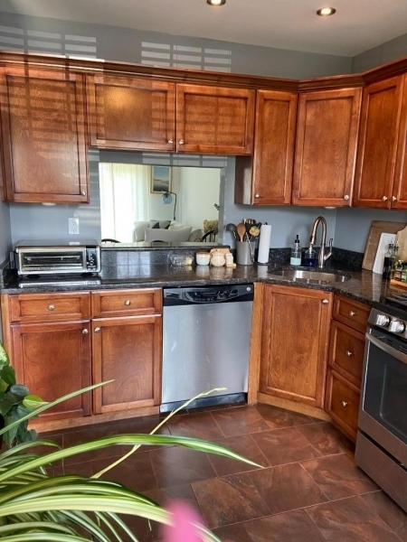 Property Photo: 15 Toms Point Ln NJ 07035