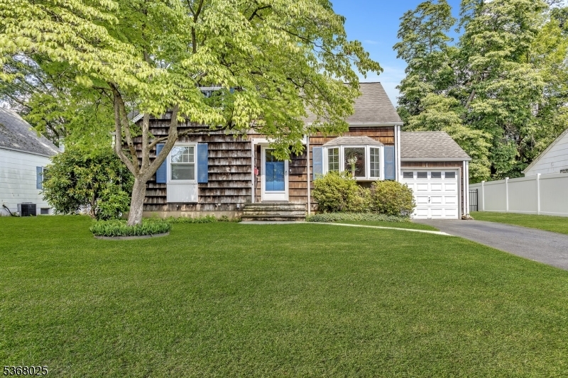 Property Photo: 446 Oakridge Ave NJ 07063