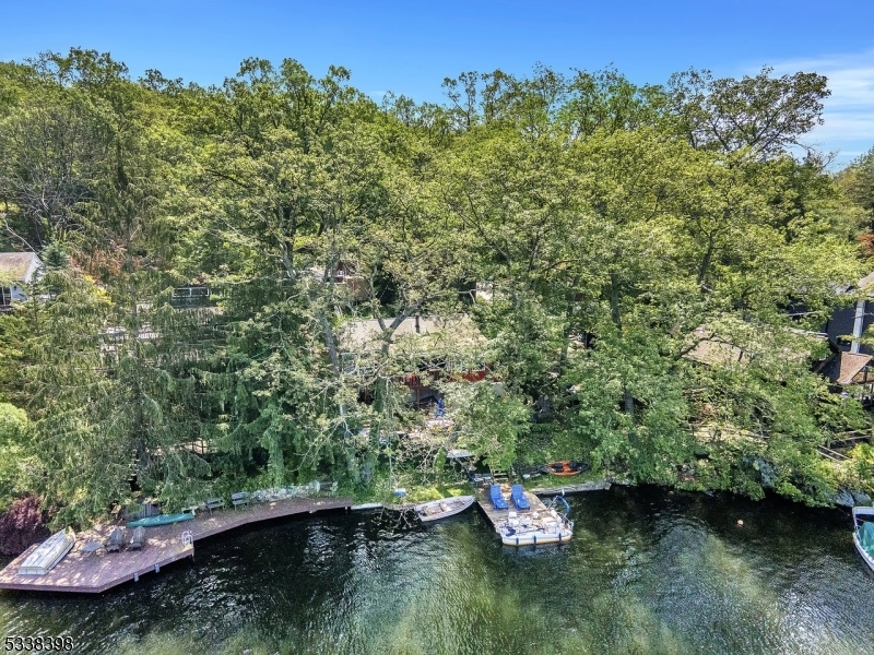 Property Photo: 91 Wood Pl NJ 07403