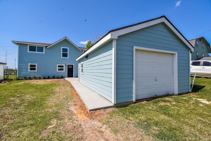 Property Photo: 5341 County Road 868E TX 77422