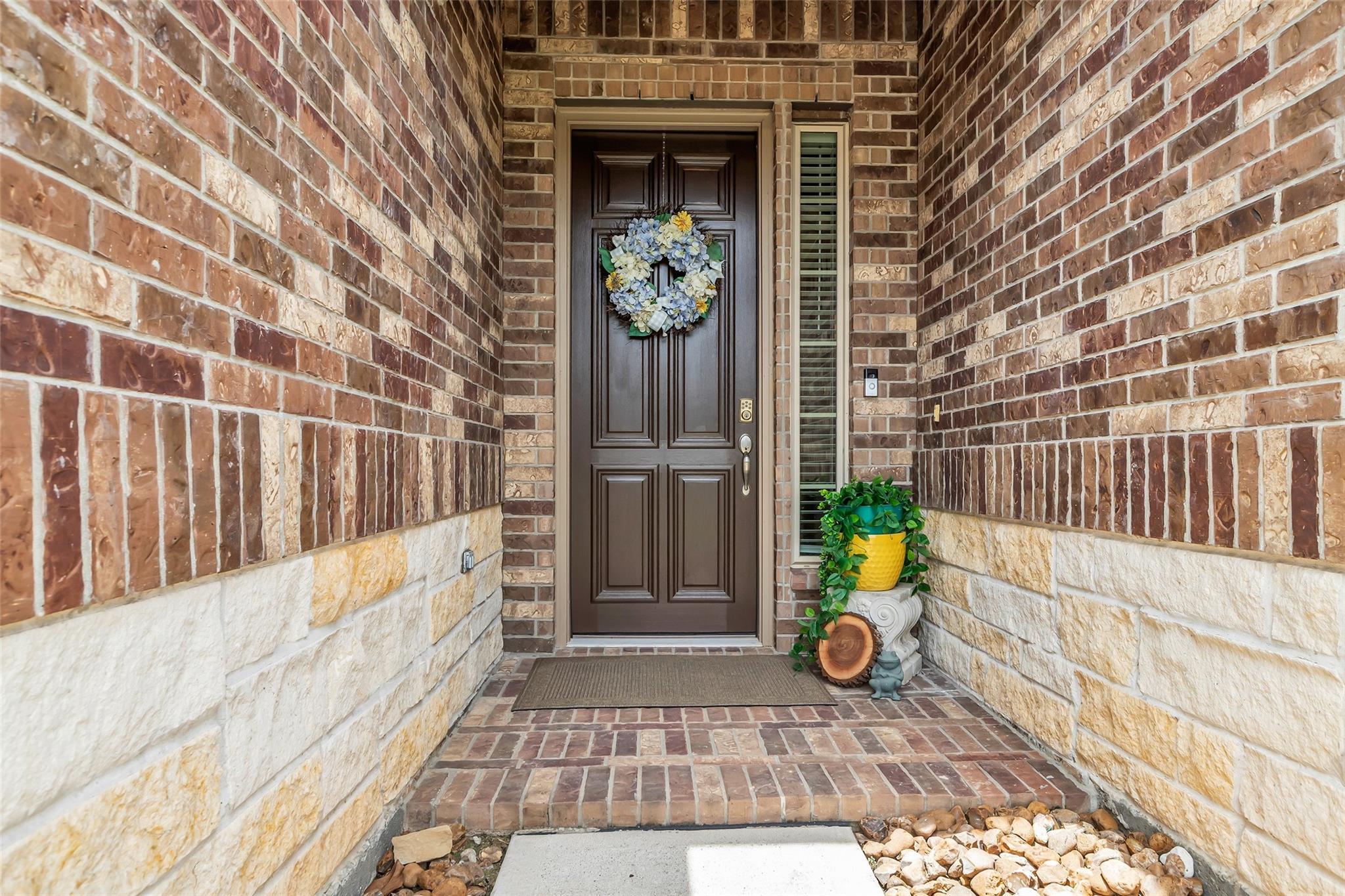 Property Photo: 6024 Calypso Court TX 77304