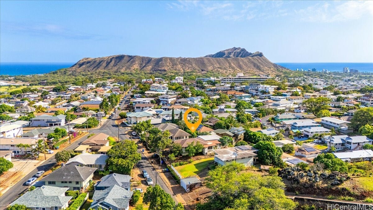 912 Ocean View Drive  Honolulu HI 96816 photo
