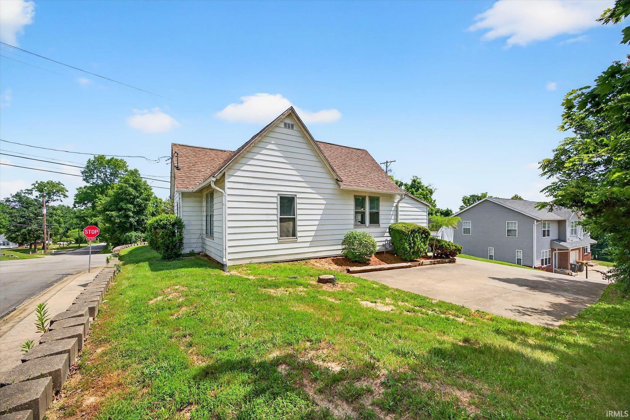 Property Photo: 1499 W Allen Street IN 47403