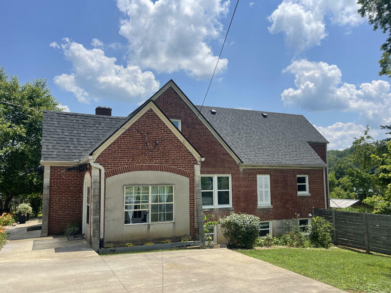 Property Photo: 400 Clements Avenue KY 42501