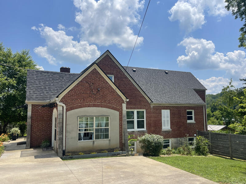 Property Photo: 400 Clements Avenue KY 42501