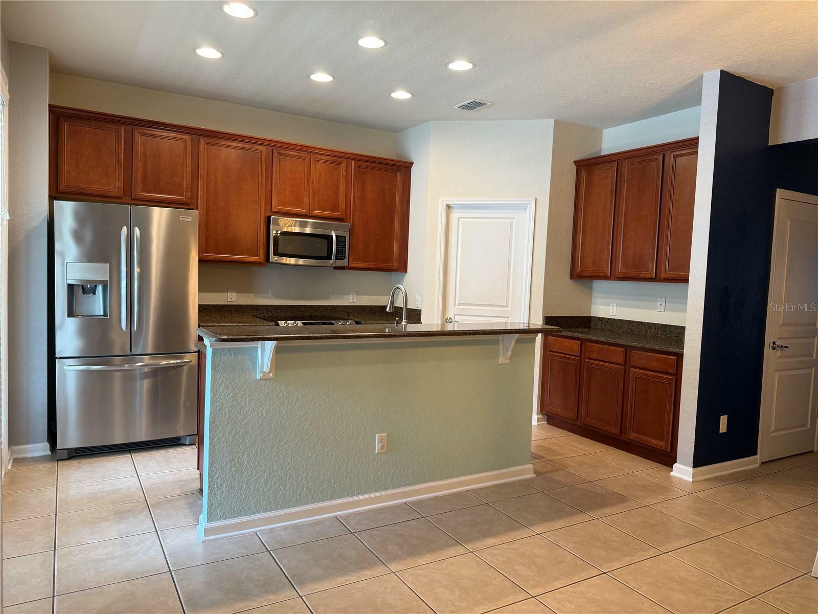 Property Photo: 7722 Fairgrove Avenue FL 34786