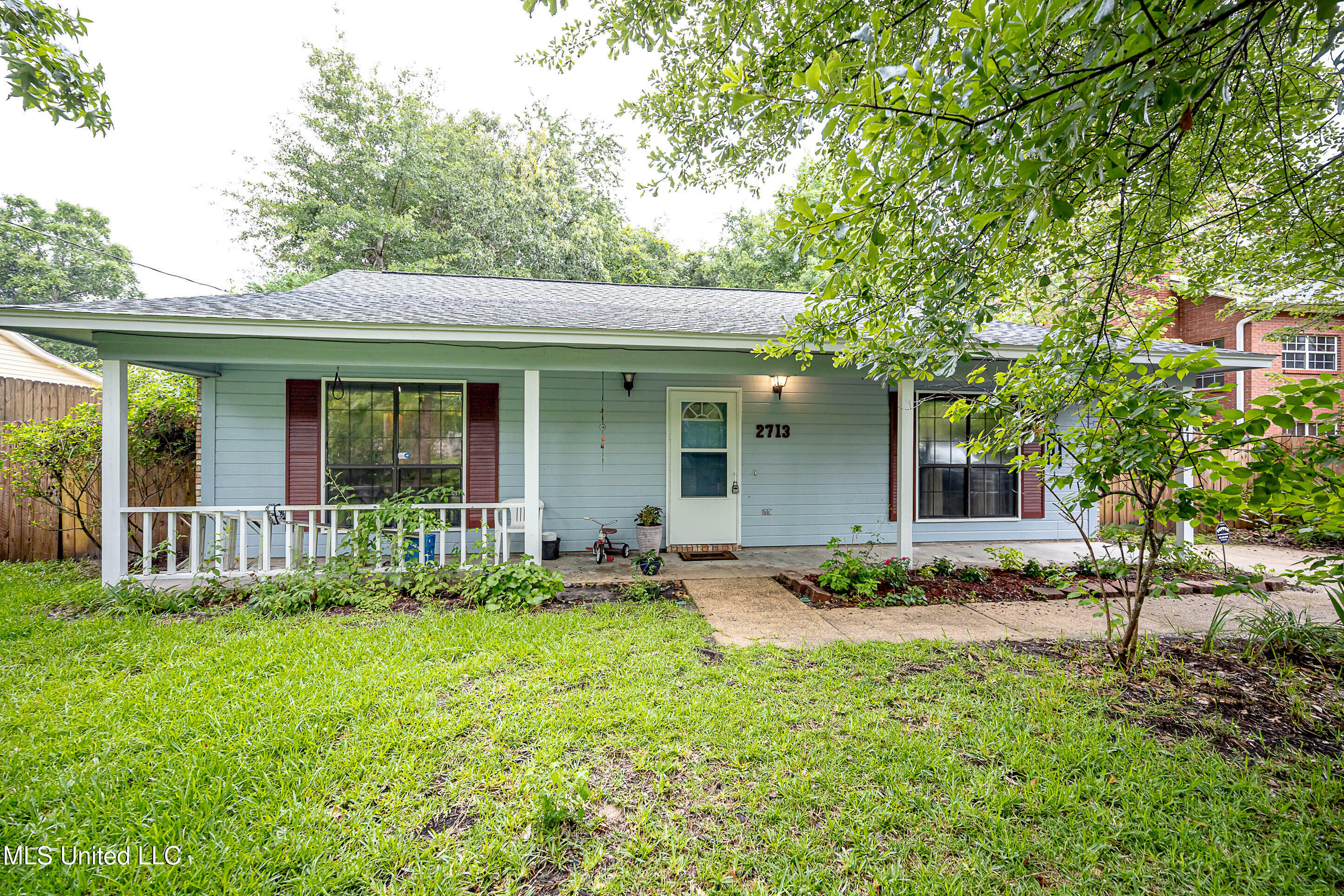 Property Photo: 2713 N 6th Street MS 39564