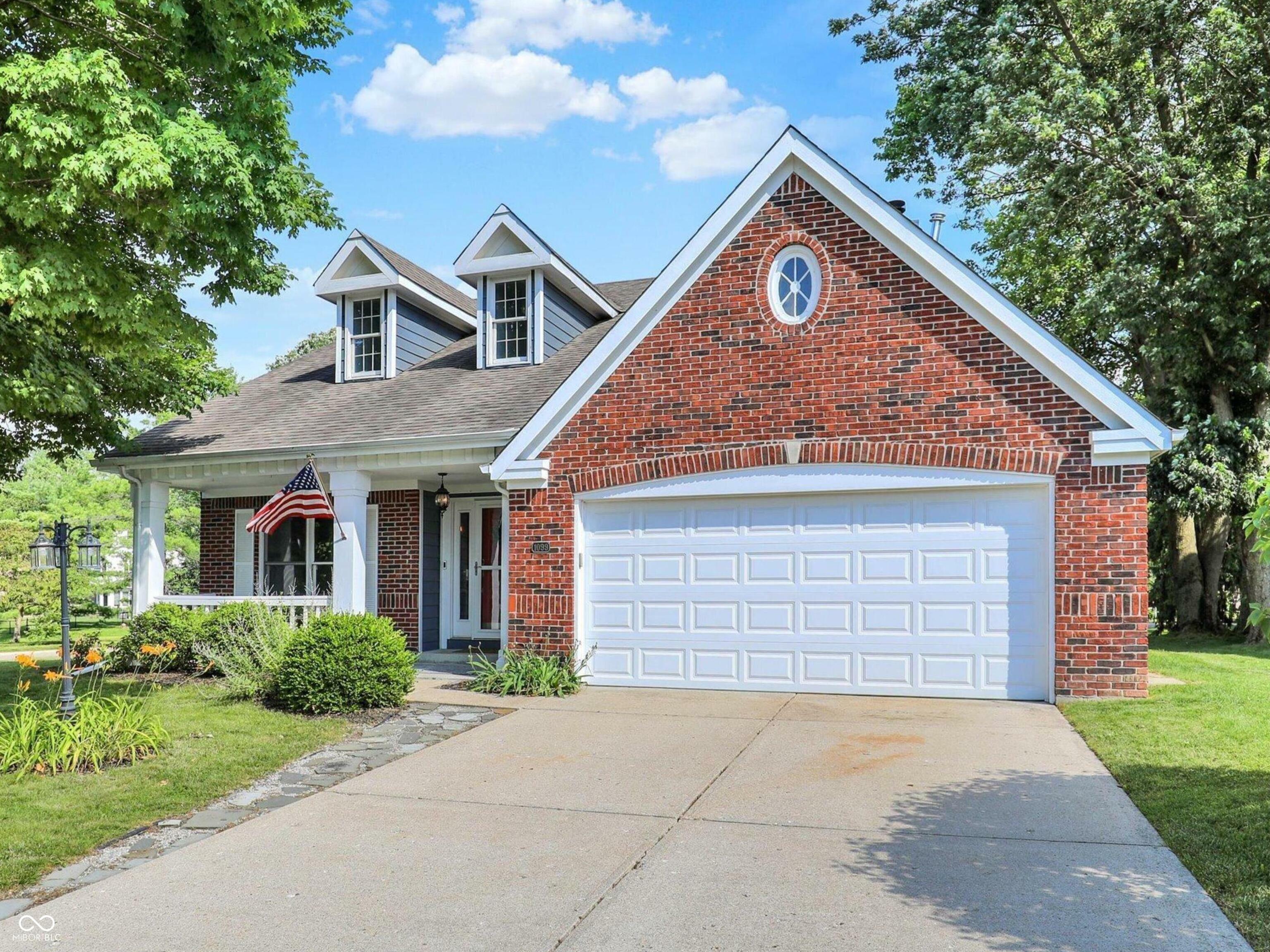 Property Photo: 1099 Saratoga Circle IN 46280