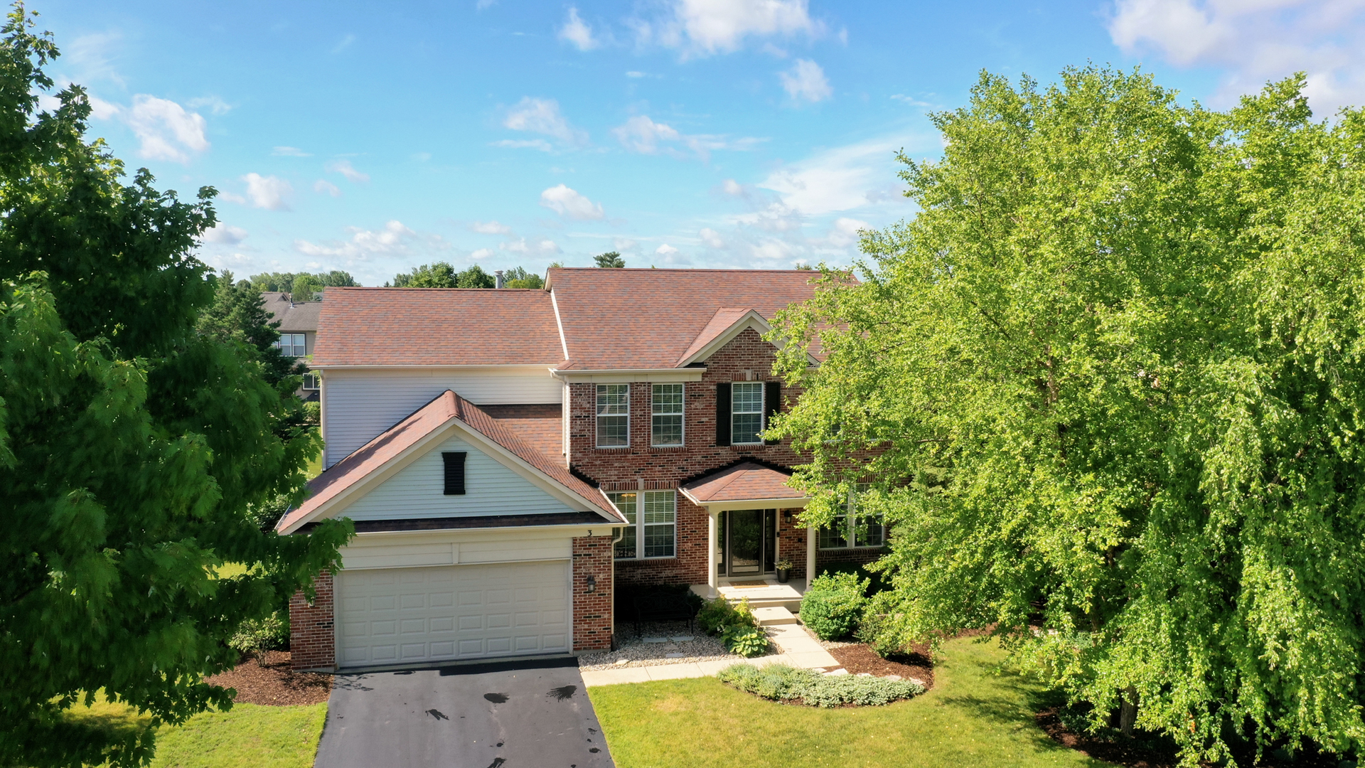 Property Photo: 3 Camberwell Court IL 60102