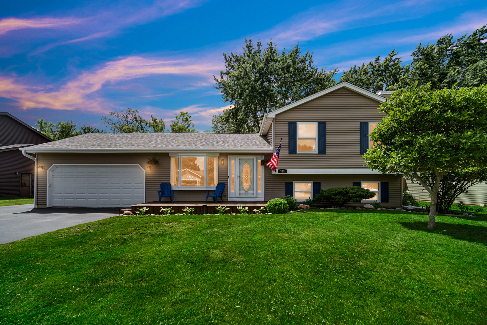 Property Photo: 315 Brookwood Trail IL 60050