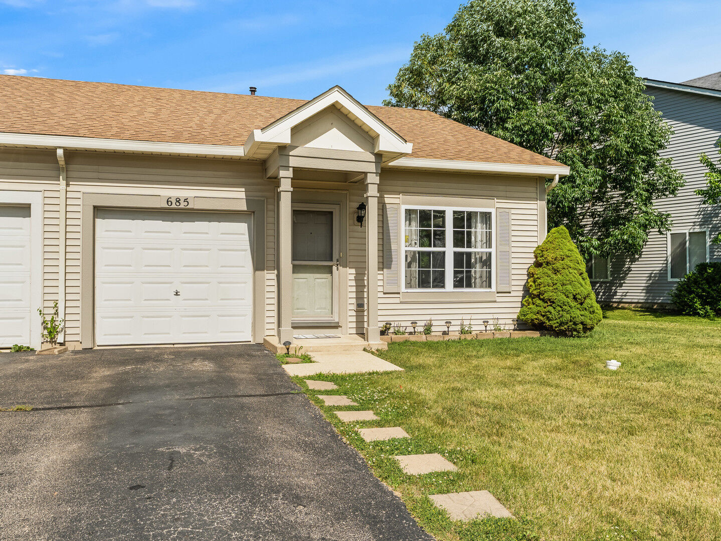 Property Photo:  685 Zachary Drive  IL 60446 