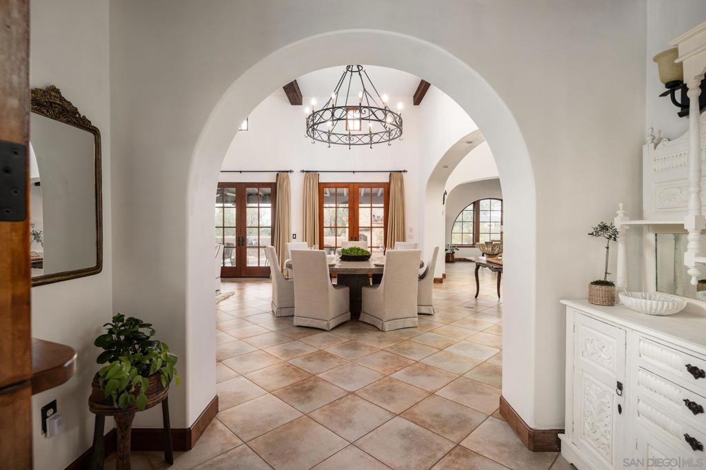 Property Photo: 14662 Encendido CA 92127