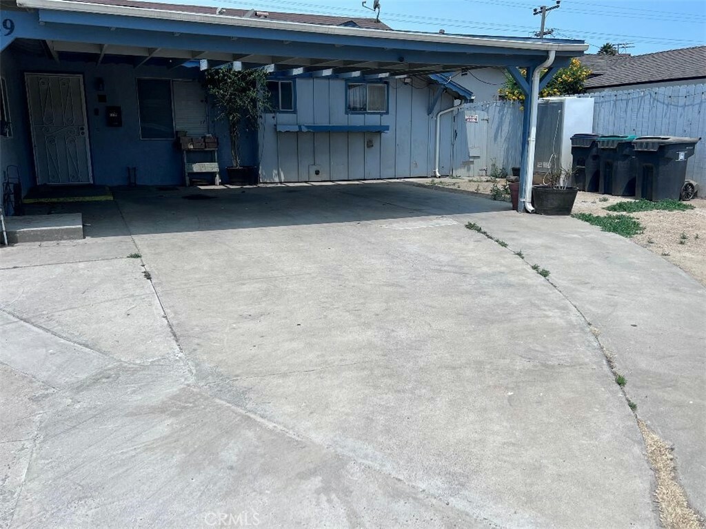 Property Photo:  1139 S Western Avenue  CA 93458 