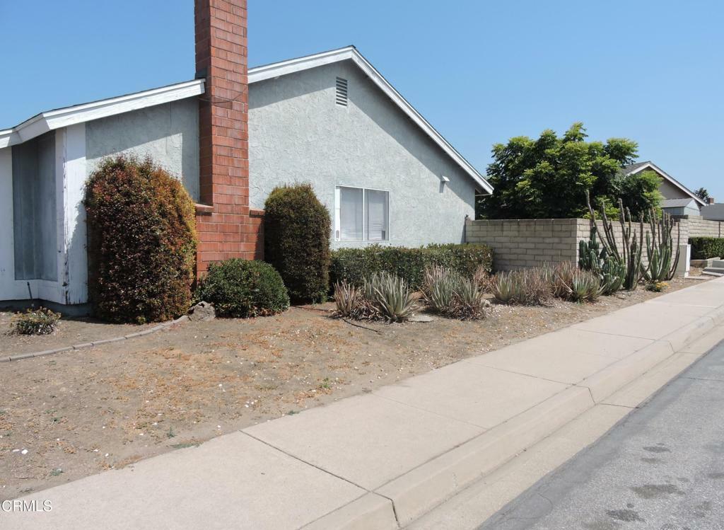 Property Photo:  297 Autumnwood Street  CA 91360 