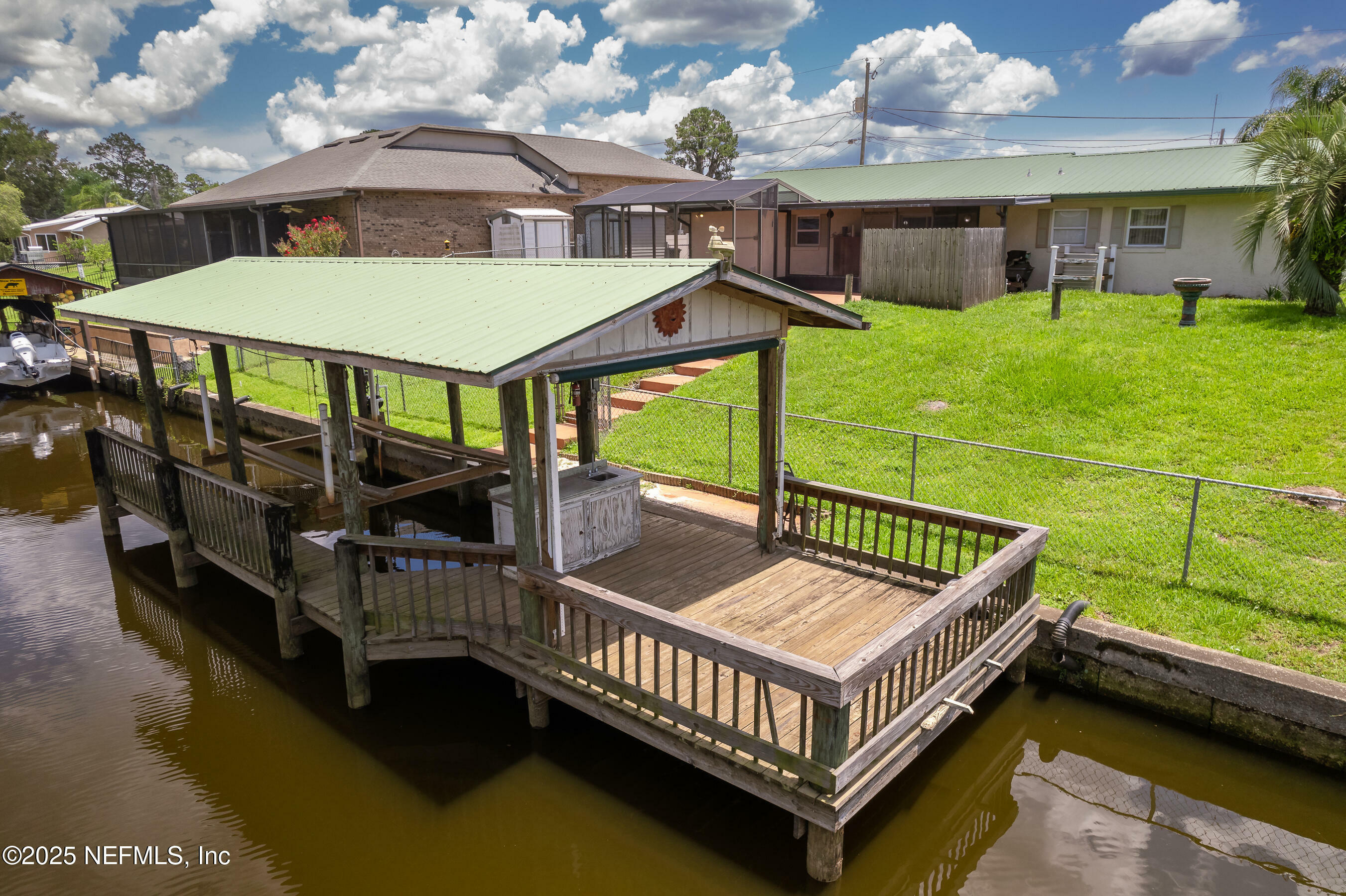 Property Photo:  118 Magnolia Drive  FL 32131 