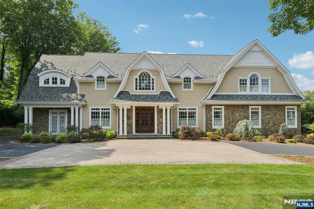 14 Upper Cross Road  Saddle River NJ 07458 photo