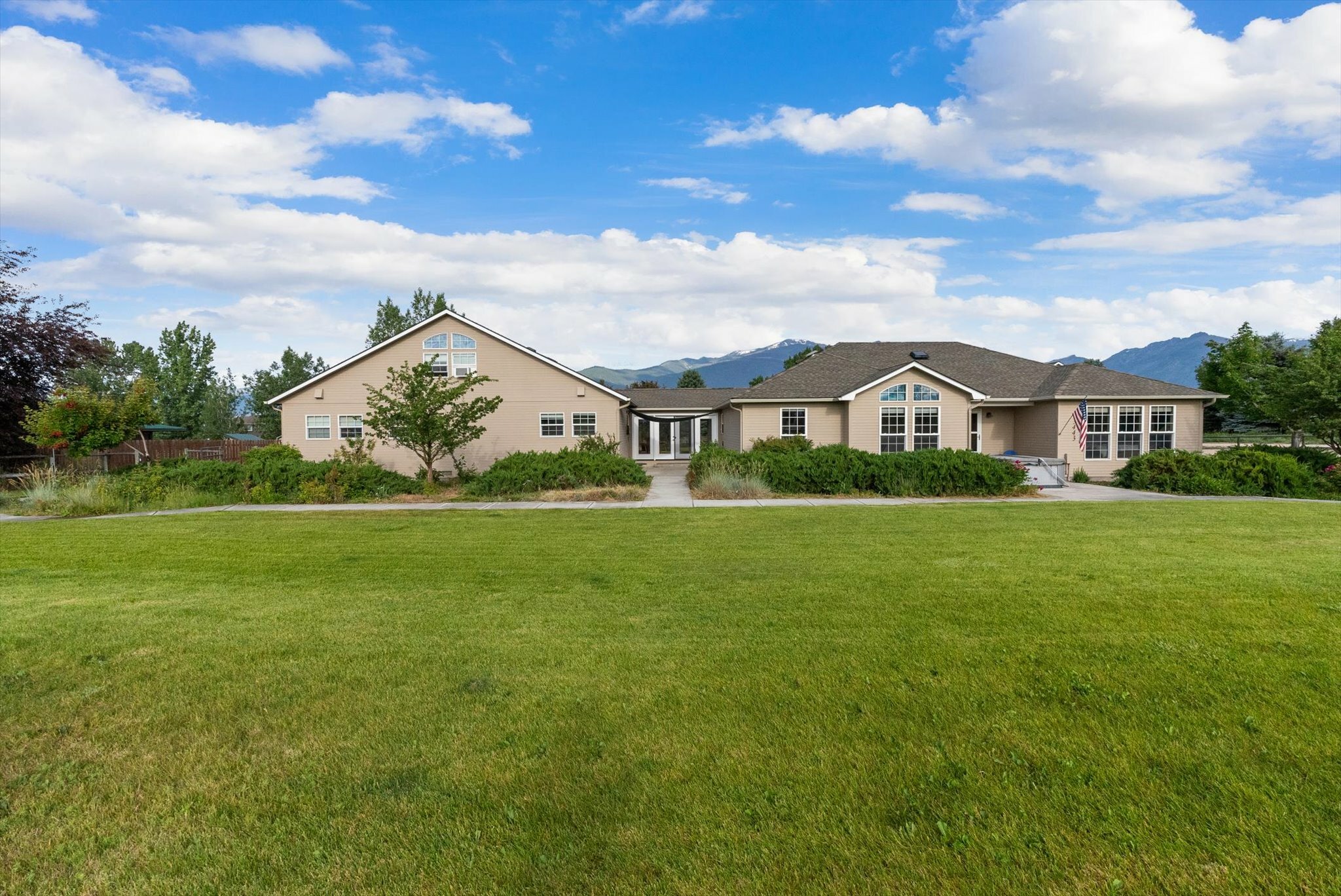 3443 Baldwin Road  Stevensville MT 59870 photo