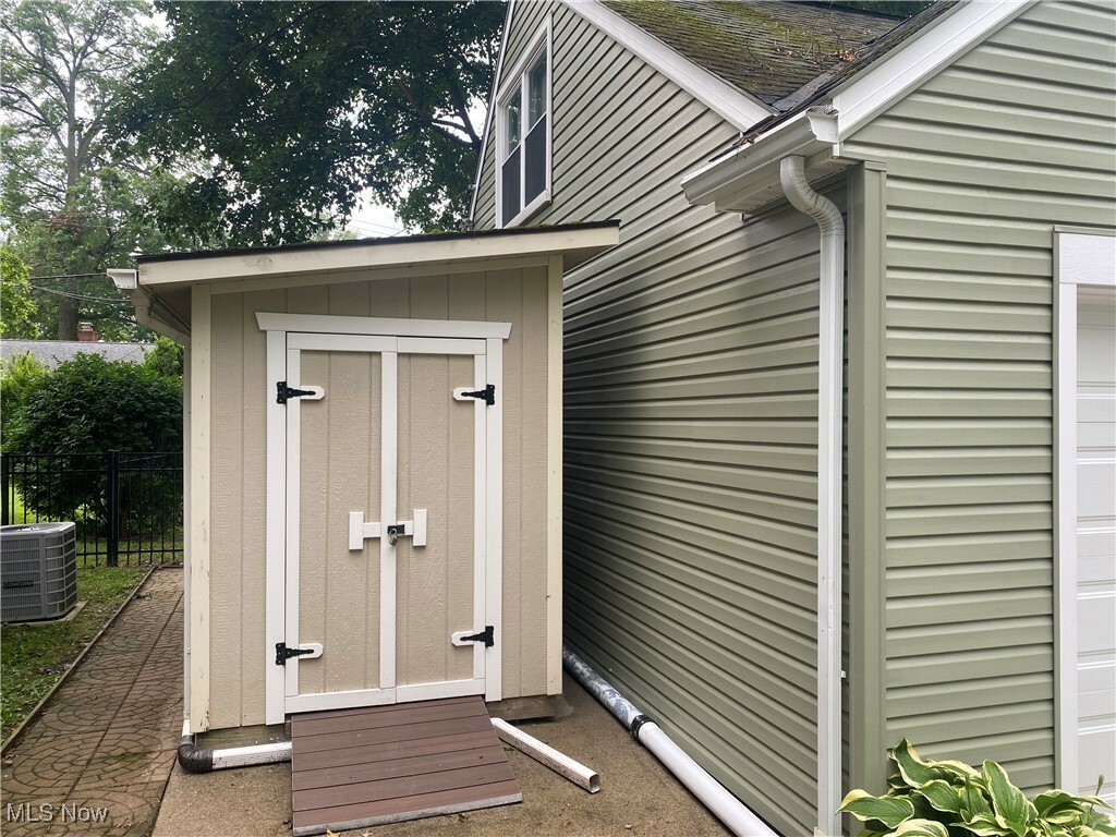Property Photo: 243 Yale Avenue OH 44035