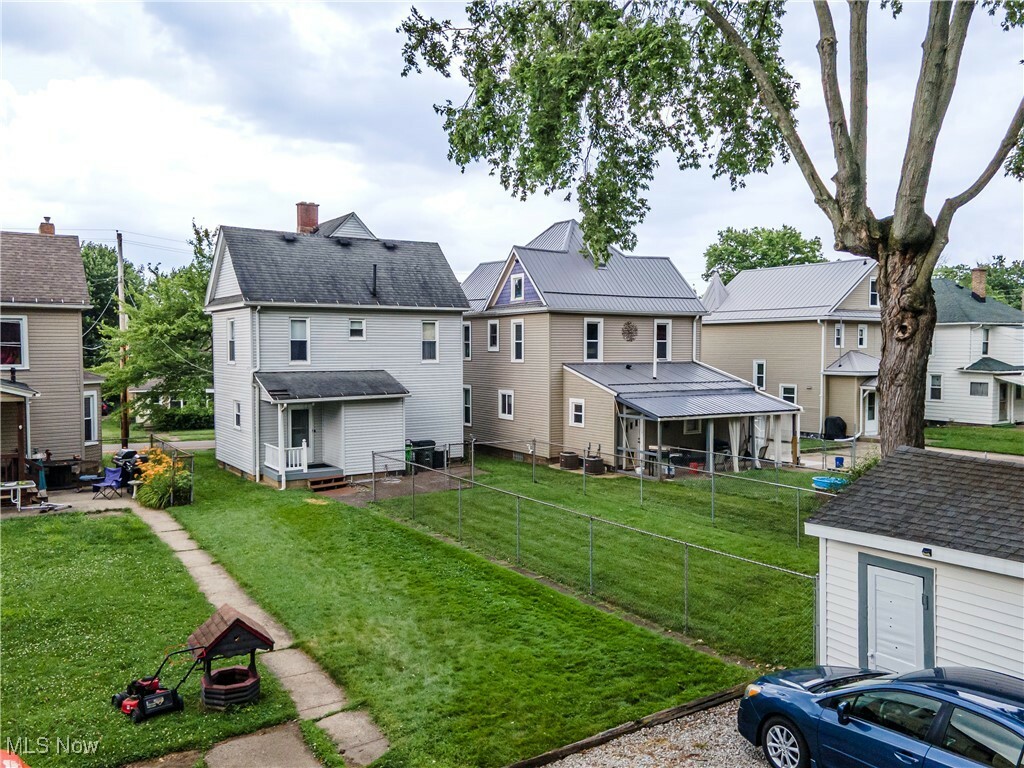 Property Photo:  749 Amherst Road NE  OH 44646 