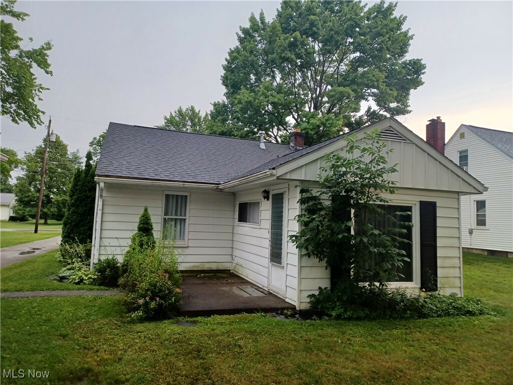 Property Photo: 130 Fairground Boulevard OH 44406