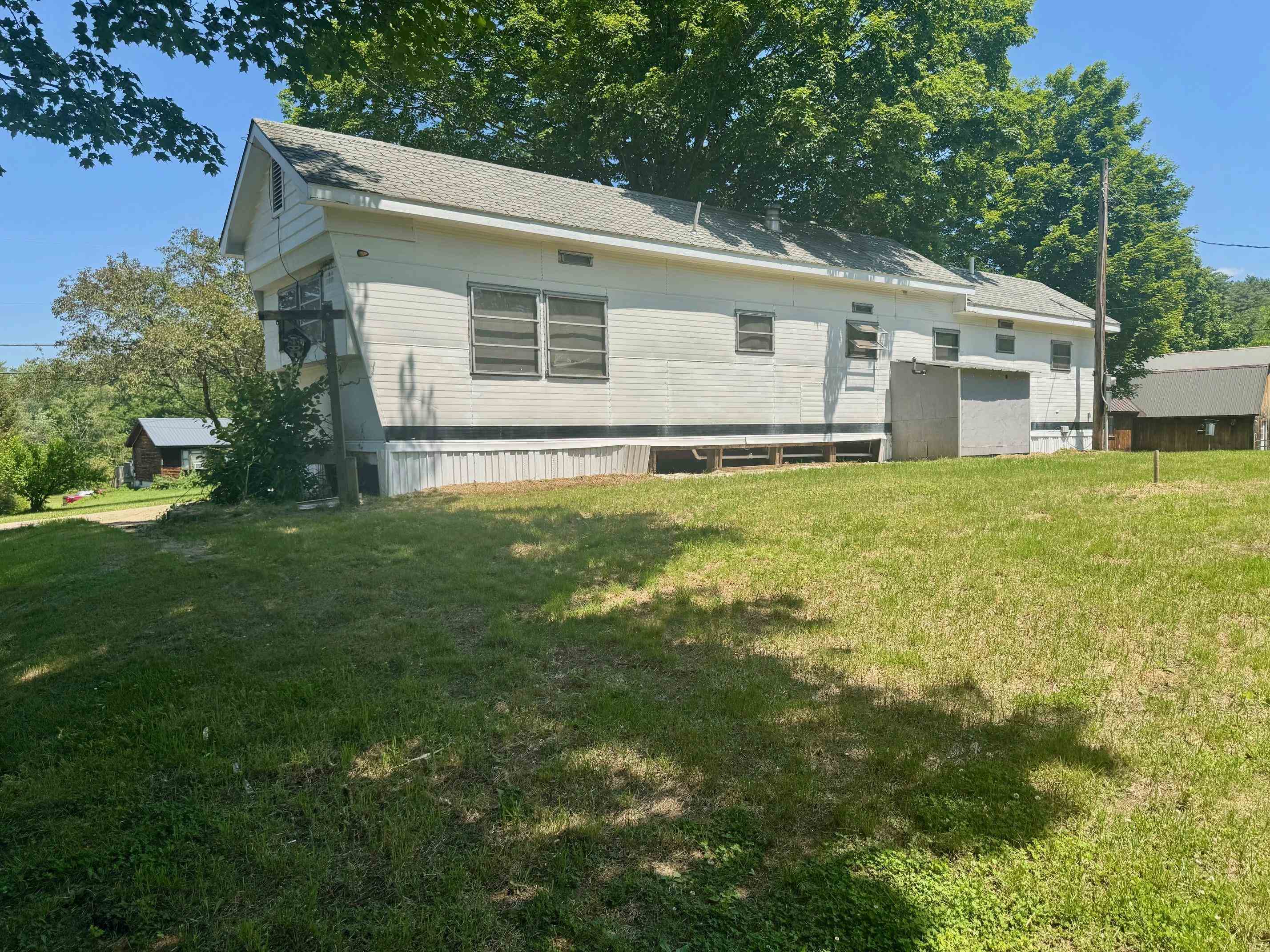 Property Photo: 142 Back Ashuelot Road NH 03470