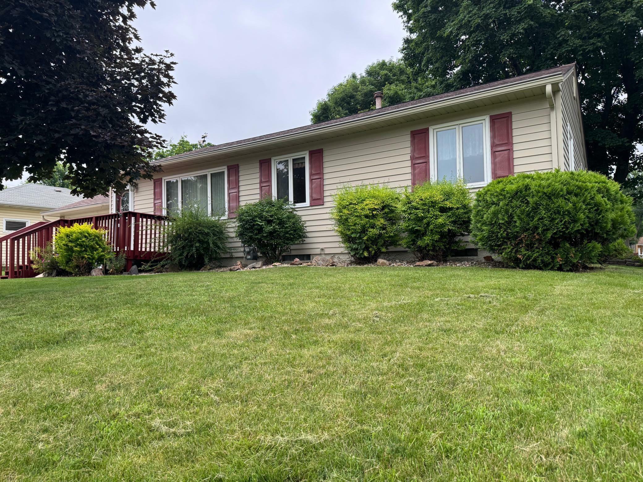 Property Photo: 1204 Garflield Avenue MN 56007