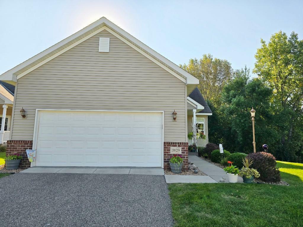 3829 Meadowview Way  Saint Bonifacius MN 55375 photo