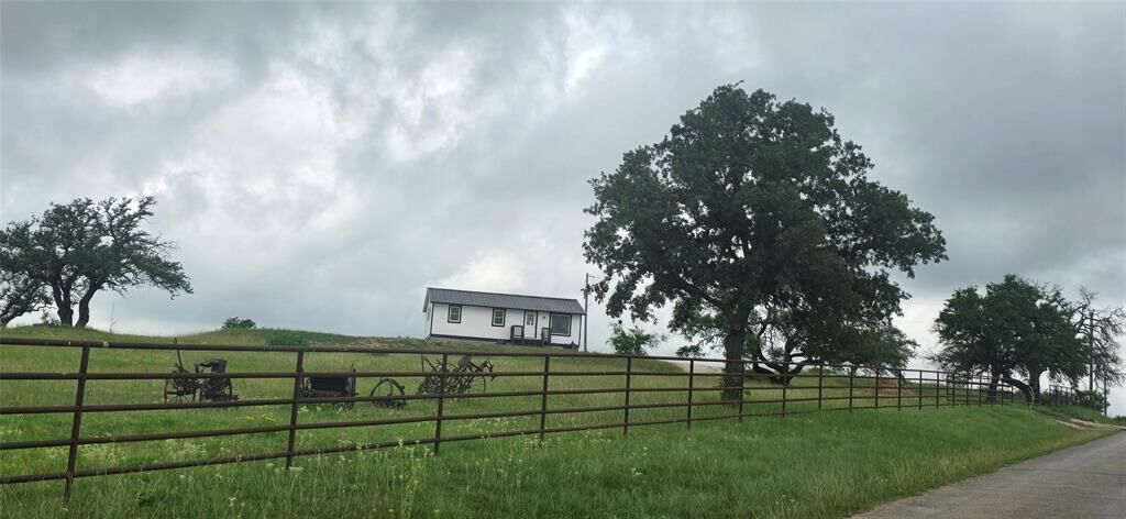 Property Photo: 155 Windy Hill TX 76082