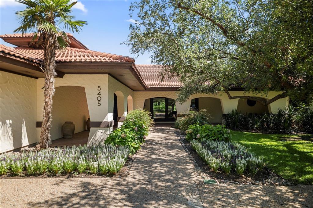 Property Photo: 5405 Bent Tree Drive TX 75248