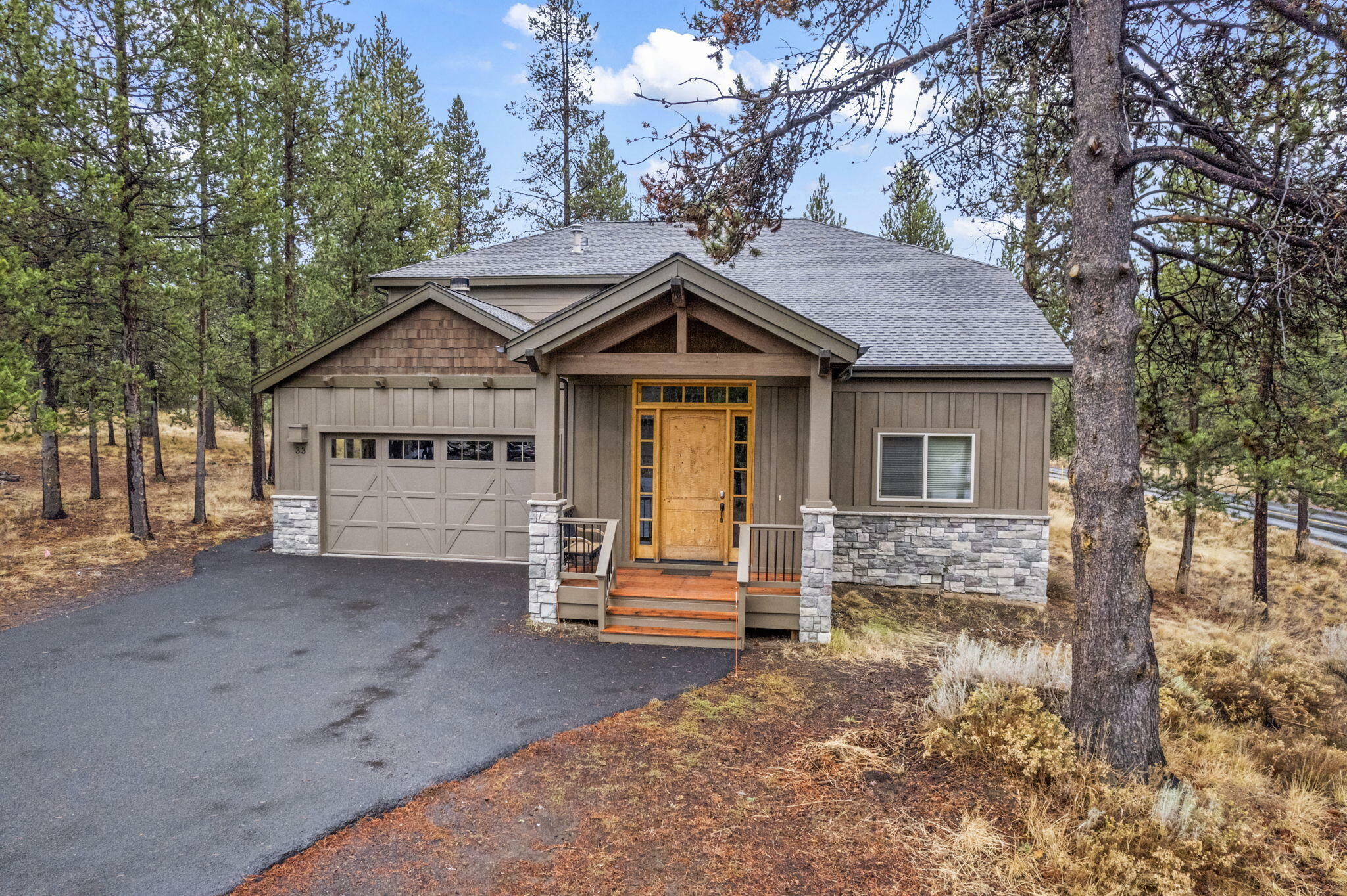 Property Photo: 57657 White Elm Lane #33 OR 97707