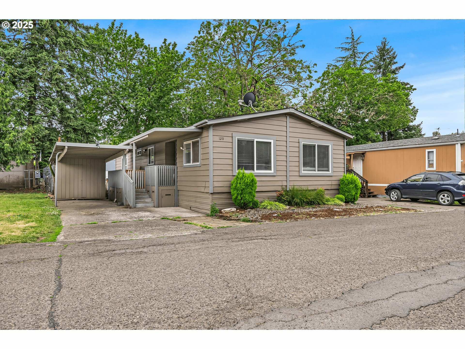 Property Photo: 15758 SE Highway 224 120 OR 97089