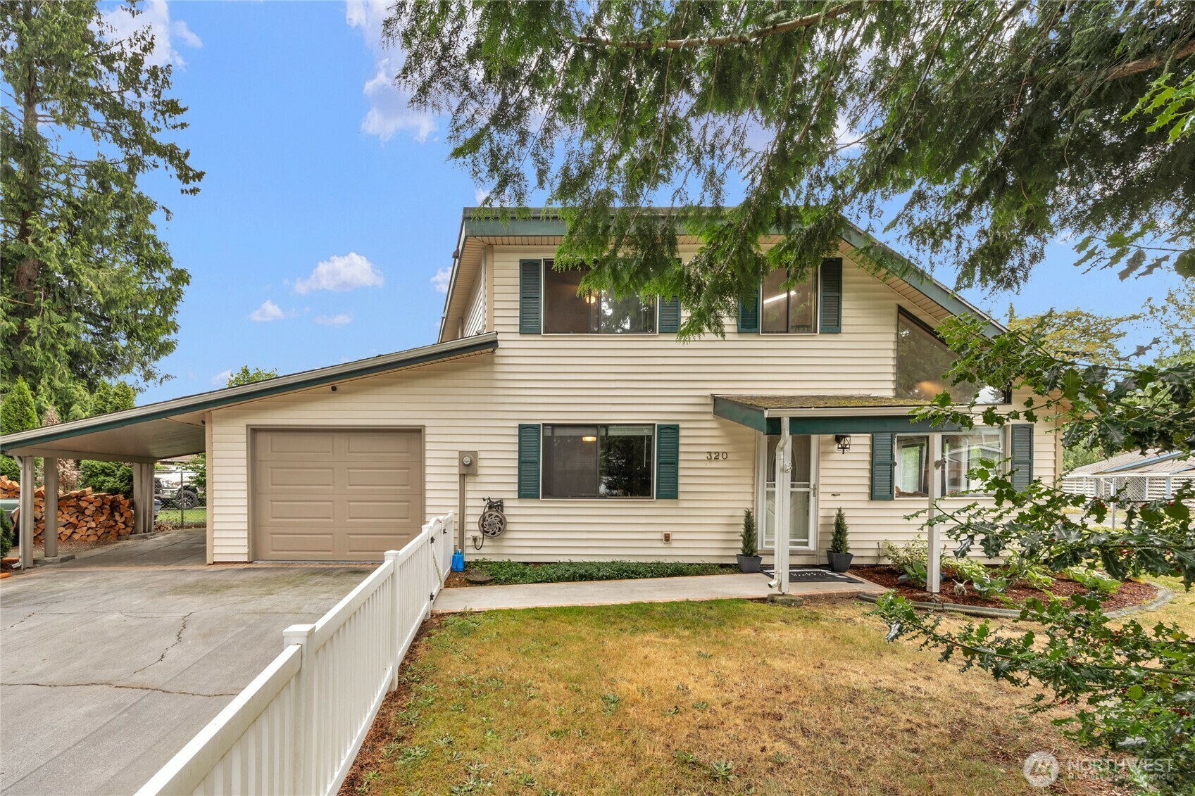 Property Photo:  320 W Marion Street  WA 98223 
