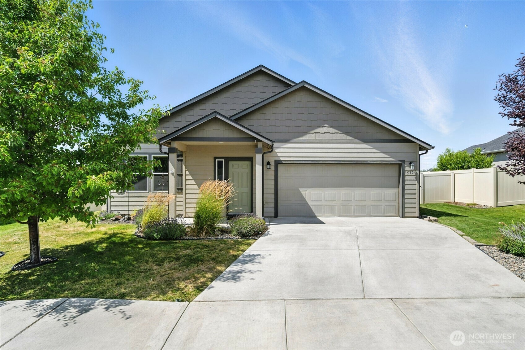 Property Photo: 532 SW Alicia Loop WA 99324