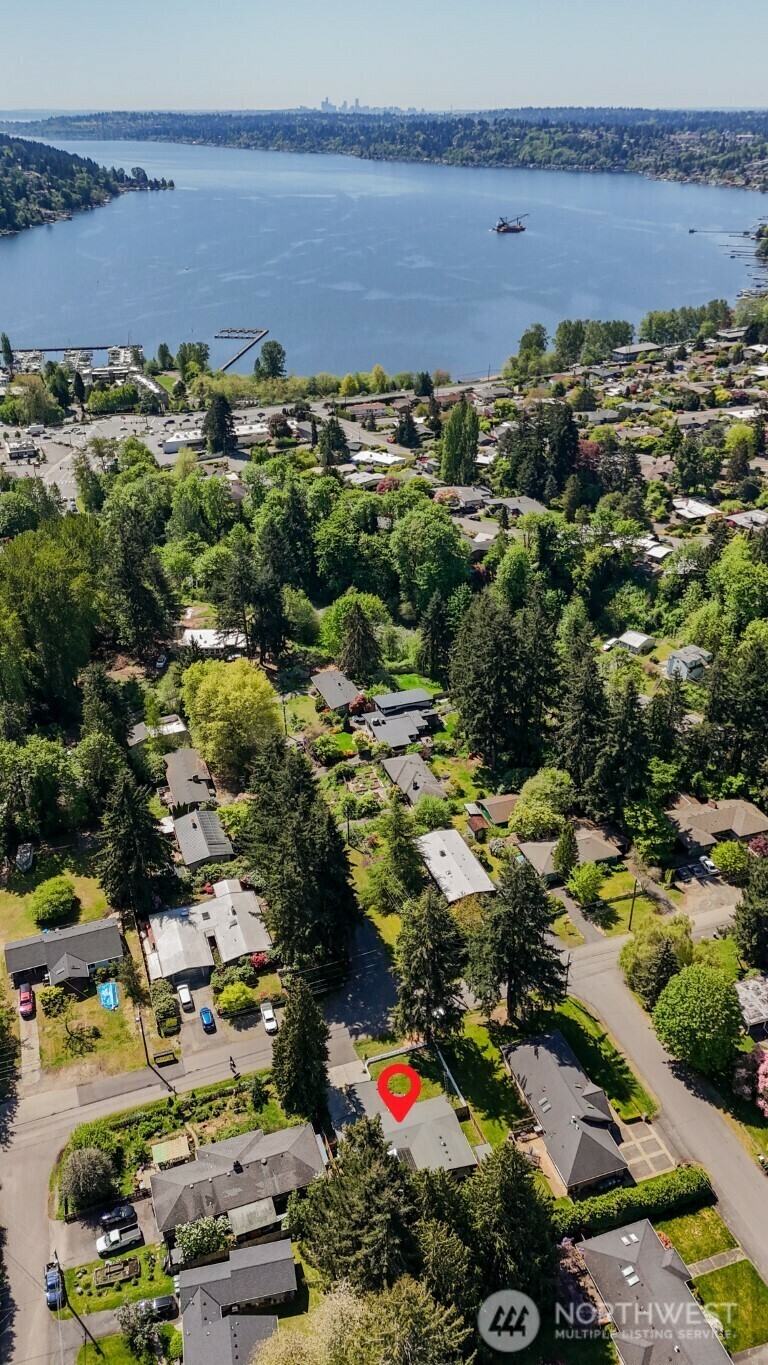 Property Photo: 6160 NE 185th Street WA 98028