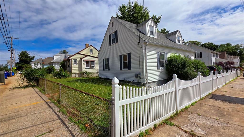 Property Photo:  61 Terrace Avenue  RI 02860 