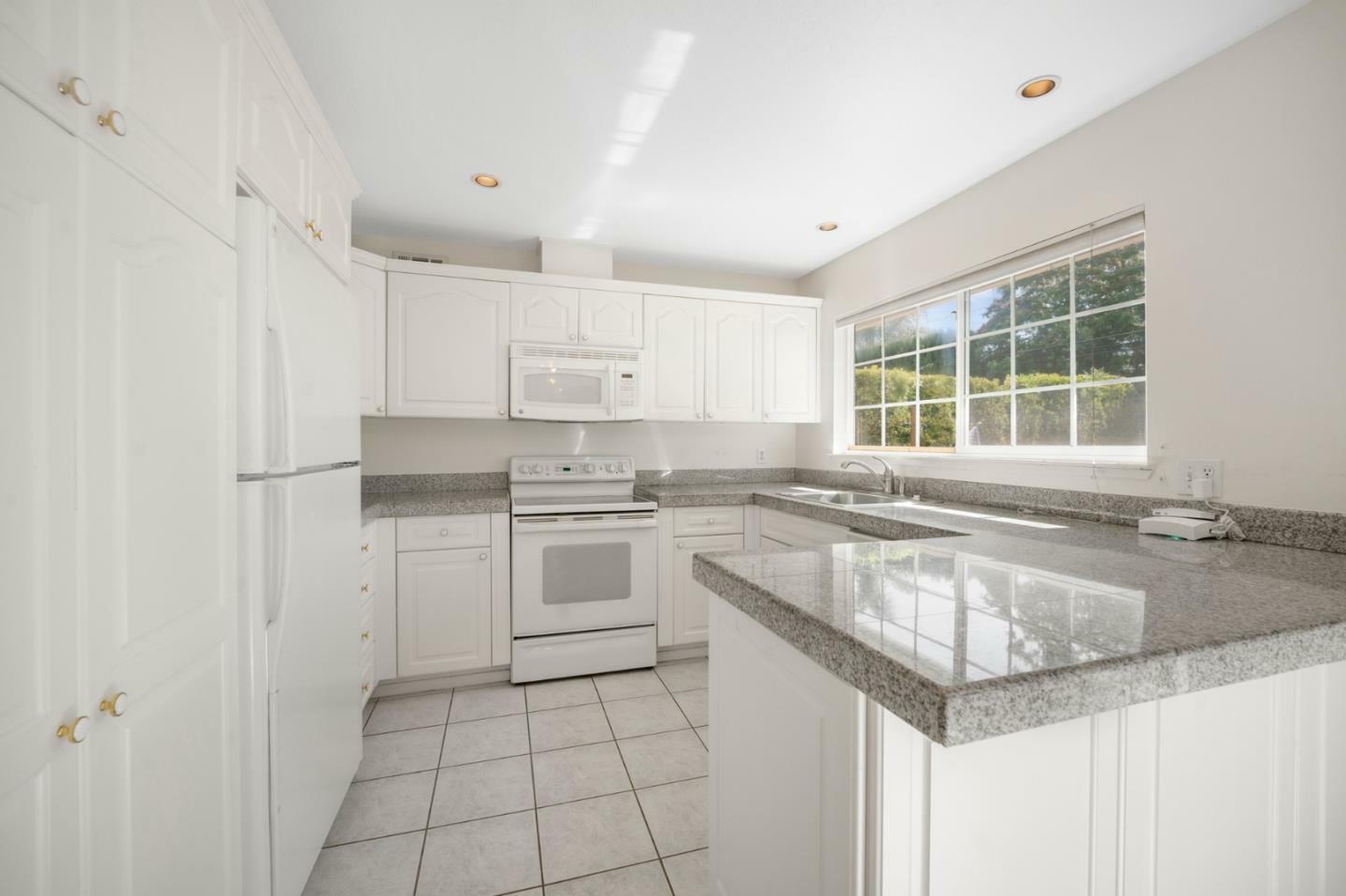 Property Photo: 5512 Leigh Avenue CA 95124