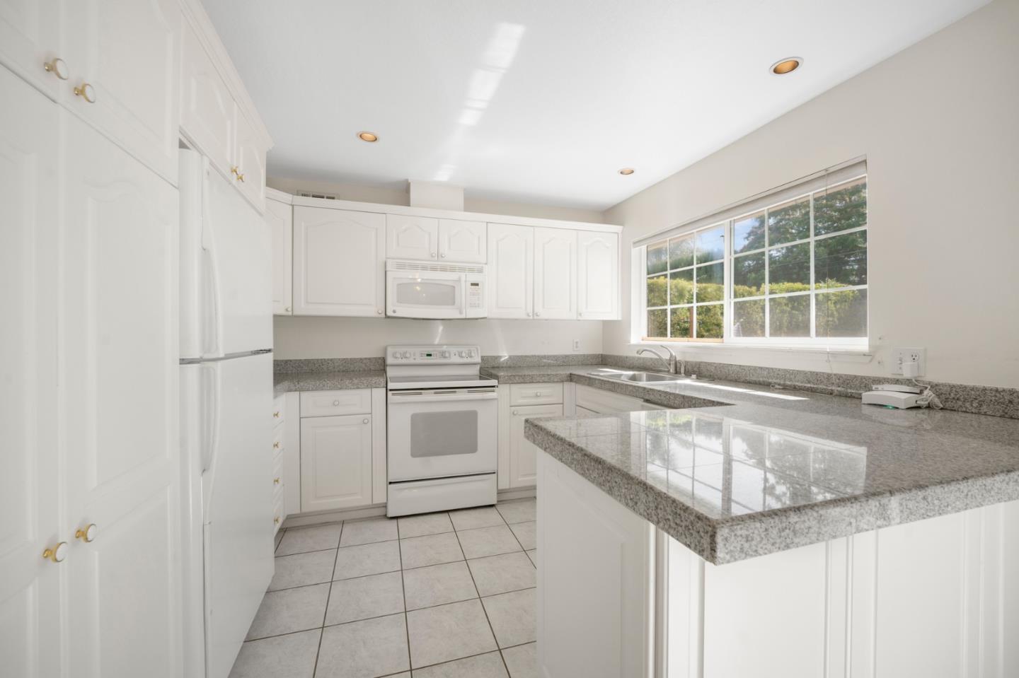 Property Photo: 5512 Leigh Avenue CA 95124