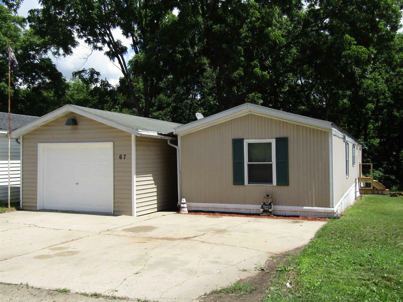 Property Photo: 67 Falling Creek Circle 67 WI 53548