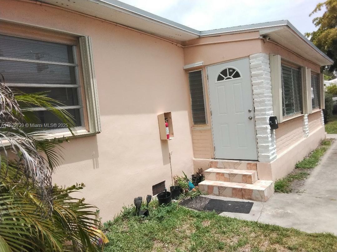 1914 Adams St 4  Hollywood FL 33020 photo