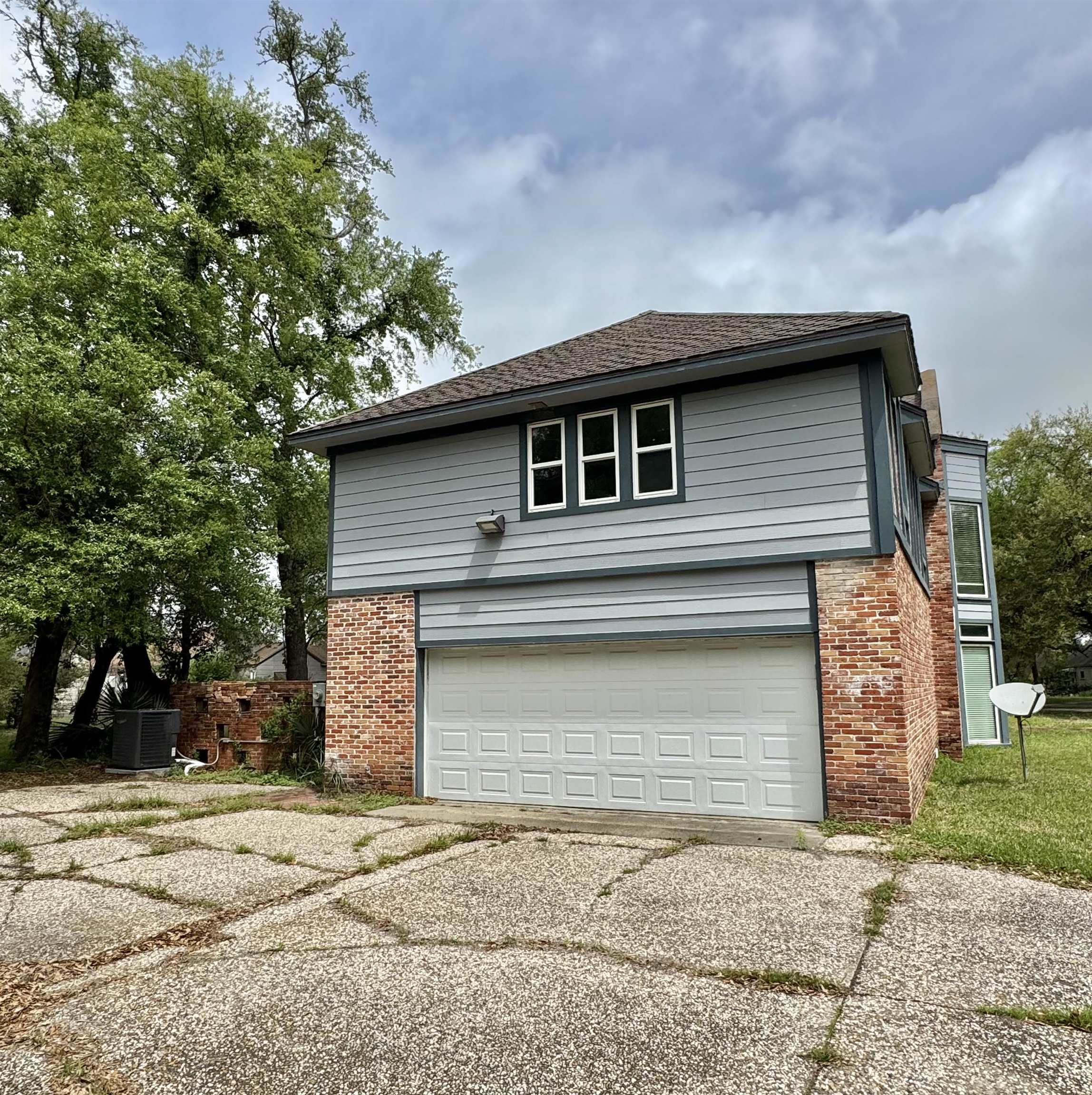 Property Photo: 4149 Ferndale Dr TX 77642